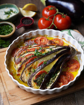 Gebackene Aubergine mit Zitronen-Dip